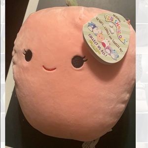 Peach Squishmallow NWT
